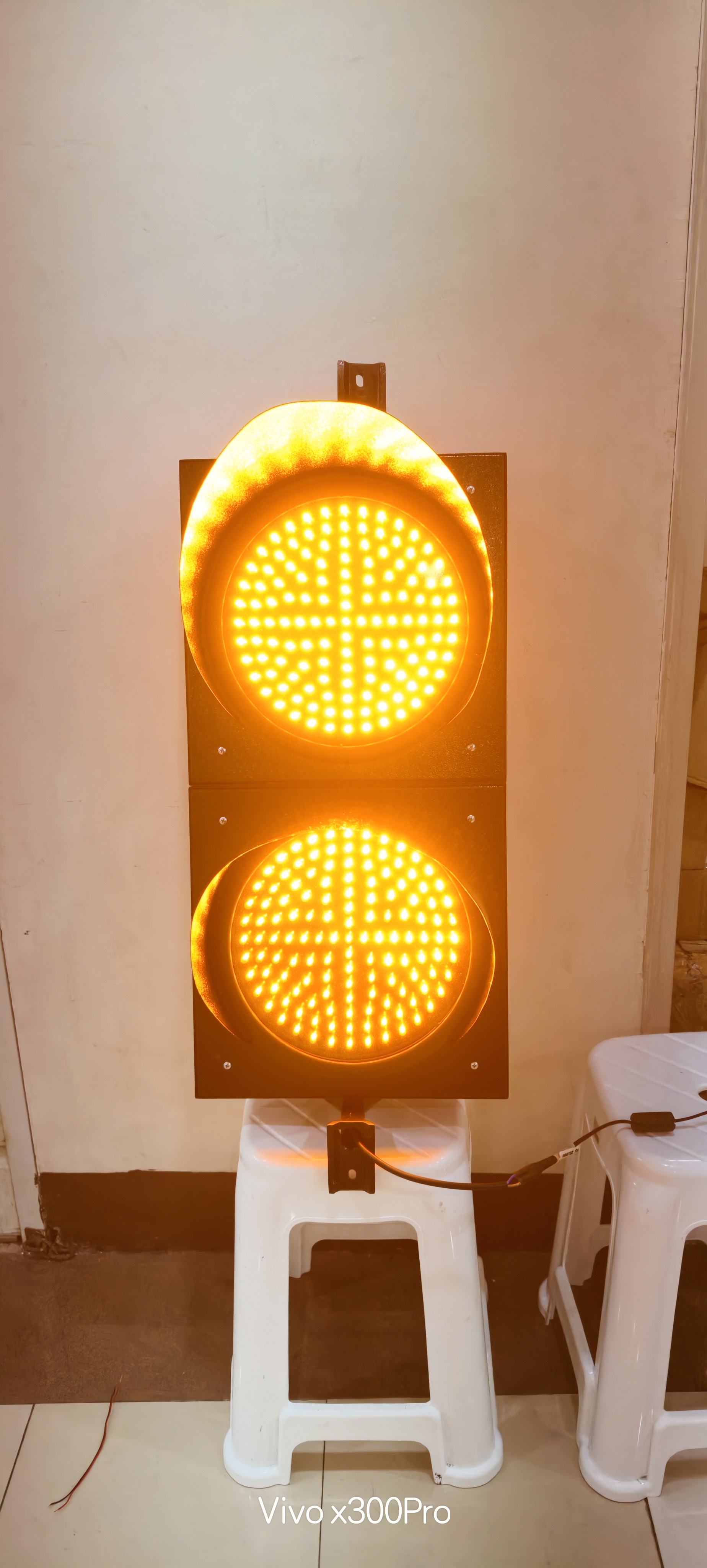 Flashing Light -Warning Light Diameter 30cm 2 Aspek Body Besi